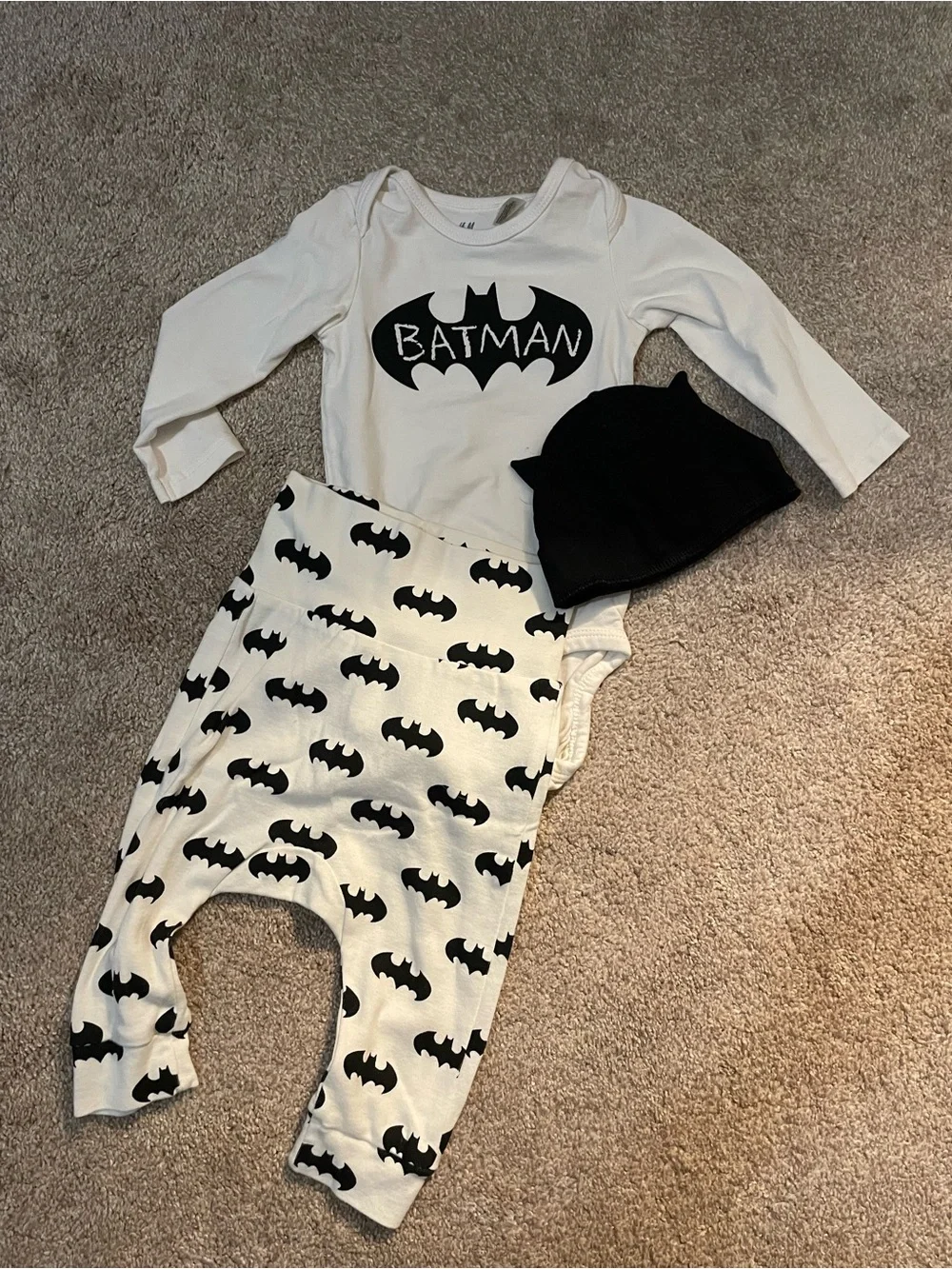Batman Logo Baby Bodysuit and Pants Set